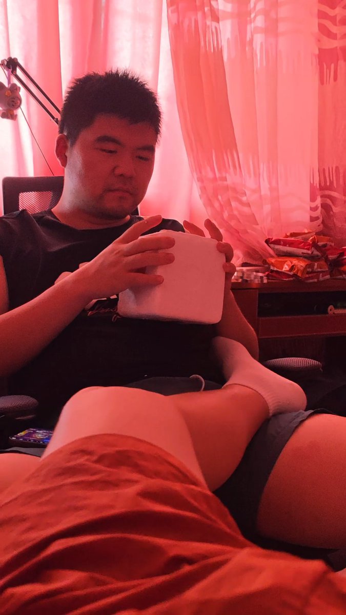 邀请了小伙伴来我家里玩