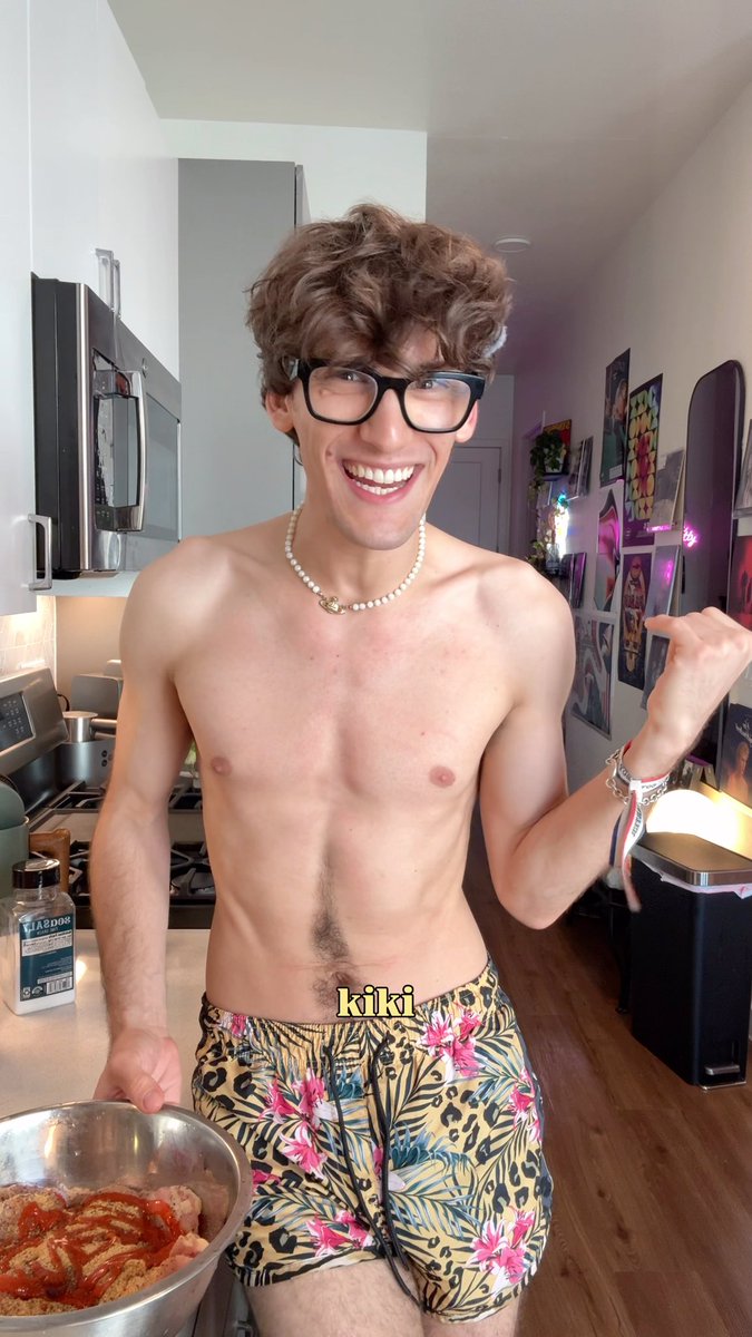 Something sweet for the twinks 🫶🏻 happy monday