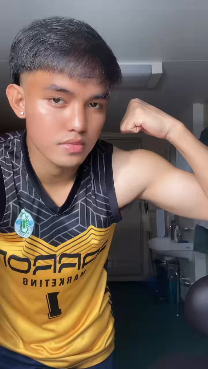 gusto ko ng umuwi🫠
