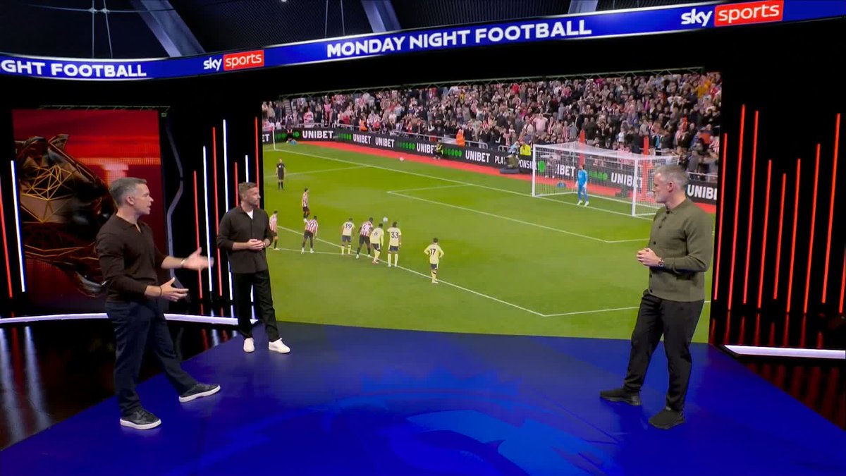 "You could make an argument that he is Arsenal's most important player" Jamie Carragher with huge praise for David Raya 🧤