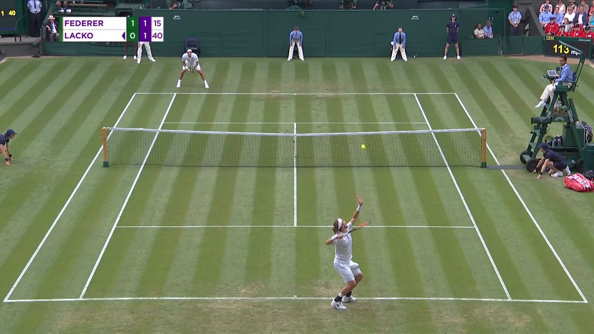Roger Federer made plenty of ridiculous drop shots, but this one was on another level. 🎾😱