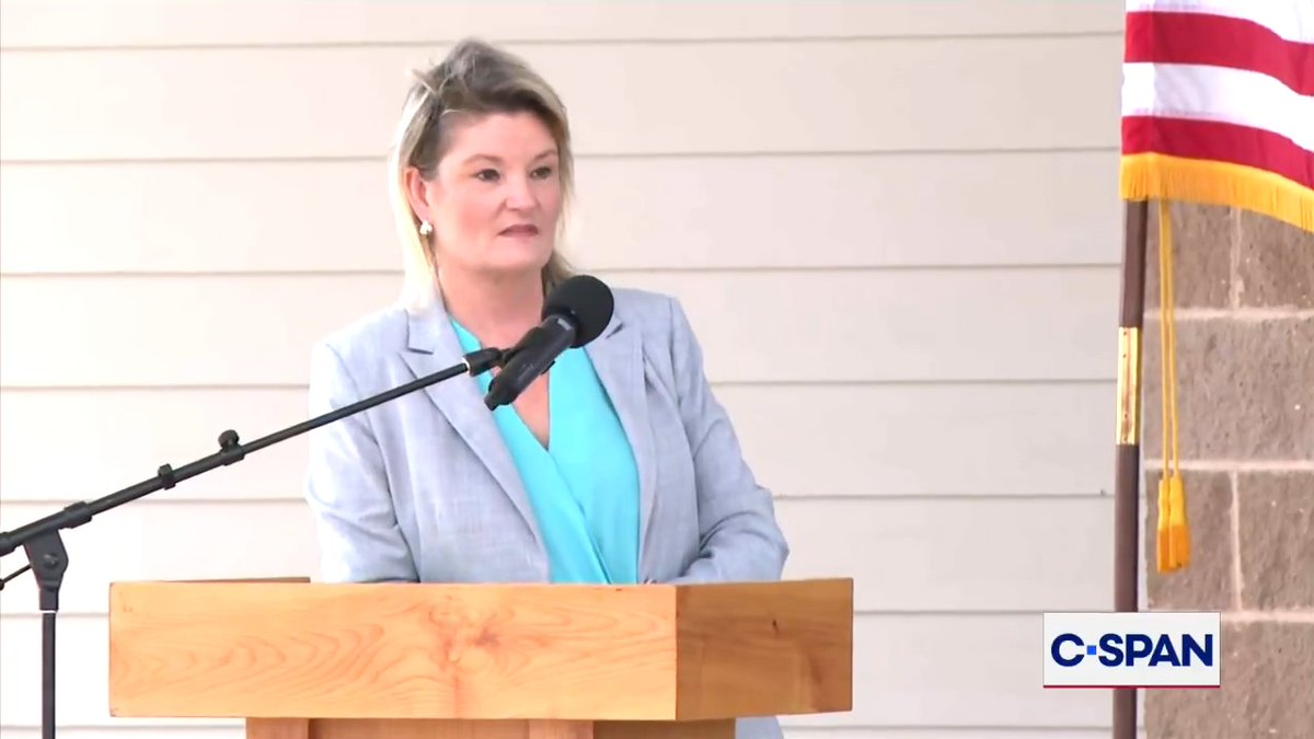 Kansas Gov. candidate Cindy Holscher (D): "I am no socialist, but Ty keeps saying 'socialist' and 'extreme'. You know what's extreme? Opposing healthcare when people are struggling."