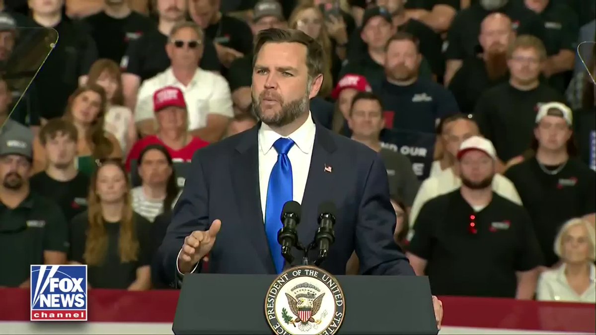JUST IN: Vice President Vance declares that the administration is focusing on American labor by removing incentives for illegal immigration and creating job opportunities for citizens. "We made it easy for you all to get jobs, for you all to build a life in the United States of America.” “And we told illegal immigrants to go back to where they came from, because we're investing in American workers for a change."