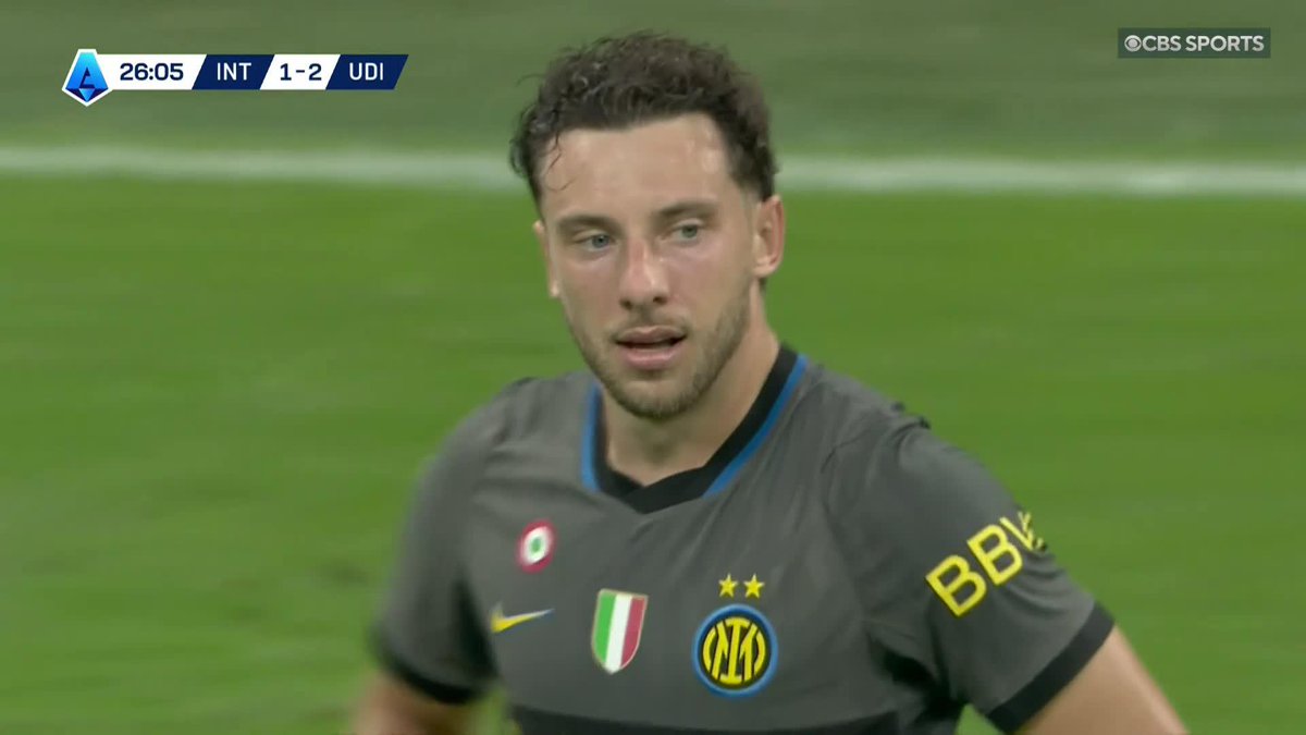 GOLAZO FROM CARLOS AUGUSTO 💥 Inter are back in it thanks to a long-range effort from the Brazilian 😍 Watch Serie A on Paramount+ 📺