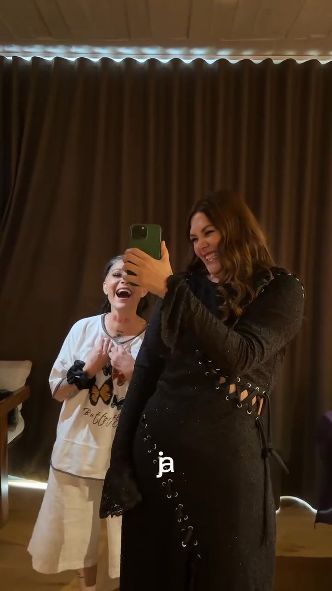 Yuridia(Yuridia) nos muestra el proceso para grabar el ICONICO REENCUENTRO con LOLITA CORTES(Lola Cortés) 😱😱😱😍👏🏼🥹✨✨✨