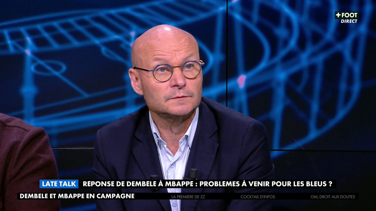 Il lui arrive quoi à Bertrand Latour en ce moment ? Il pose que des classiques comme ça