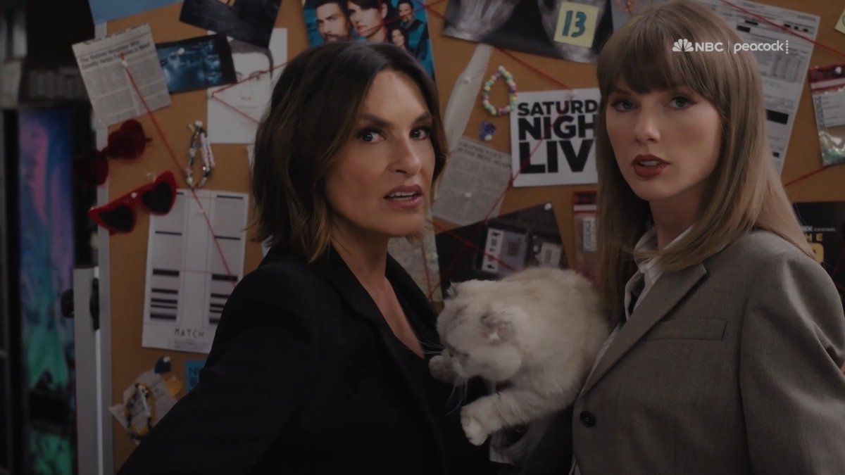 🚨 Taylor Swift is featured in a Law & Order segment at the Emmys