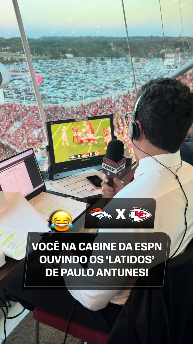 Paulo Antunes e os tradicionais 'latidos' quando a jogada impressiona! 😅 Assista a Denver Broncos x Kansas City Chiefs AO VIVO pela ESPN no Plano Premium do #DisneyPlus! #NFLnaESPN