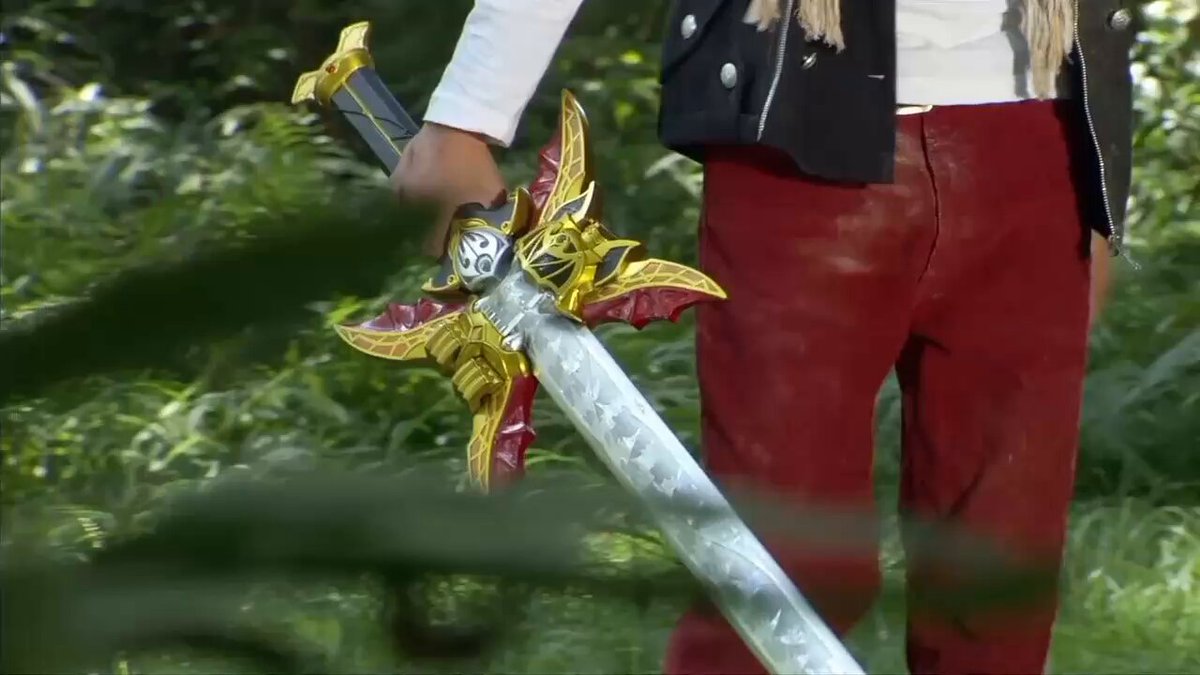 The Zanvat Sword is one of the best swords in the entire franchise of Kamen Rider ; I love it.