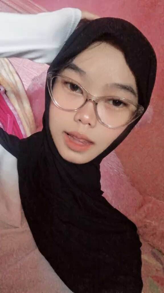 katanya si ganteng milik si manis, terus aku milik siapa? :)