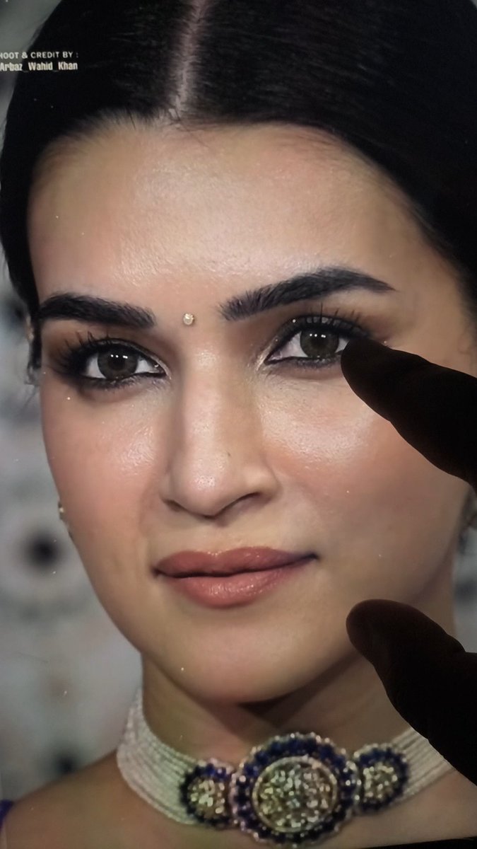 Ufff only of the most D tightening facecard of Trans sanon 👄🥵 Trans Kriti