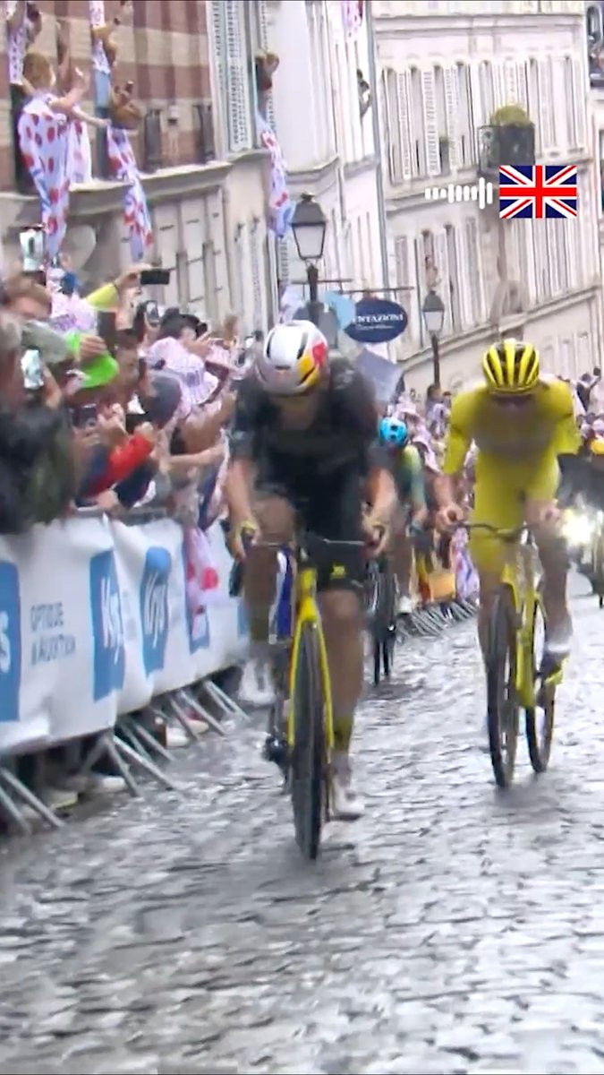 An epic triumph on the Champs-Élysées 🌟 Happy birthday to the true legend that is Wout van Aert! 🎉