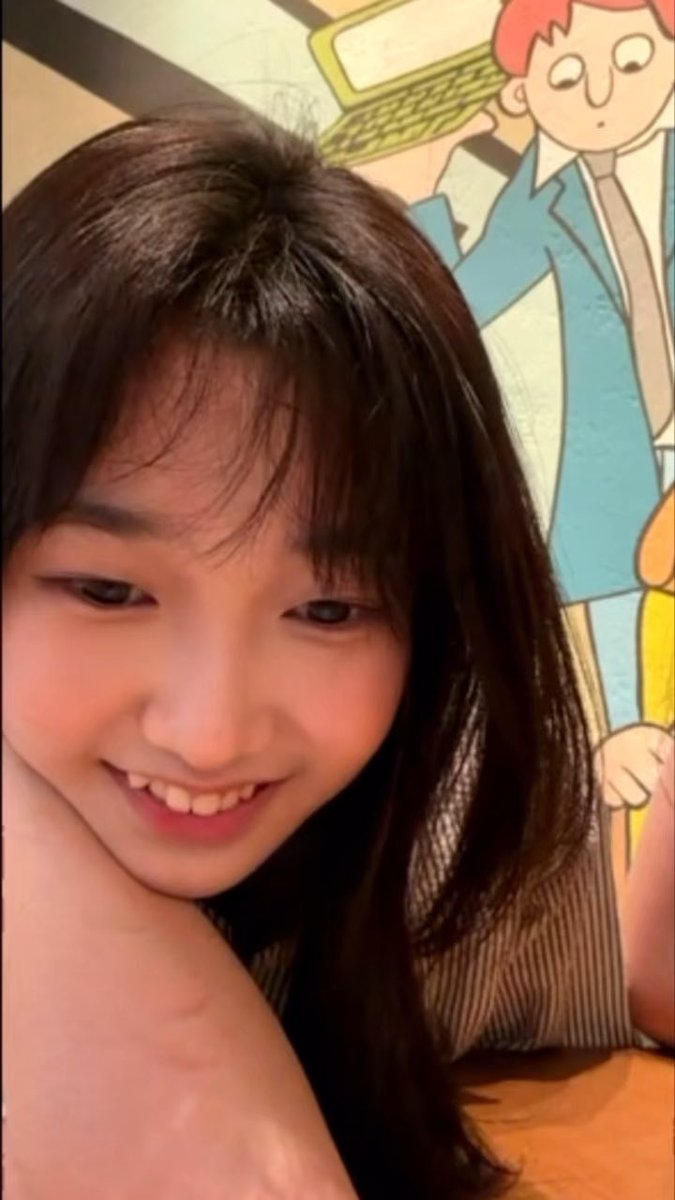 🗣️ : kok ribyy ga diajak? indah : kita lagi quality time berdua, karena kalian selalu bilang juki gadiajak juki gadiajak😭😭