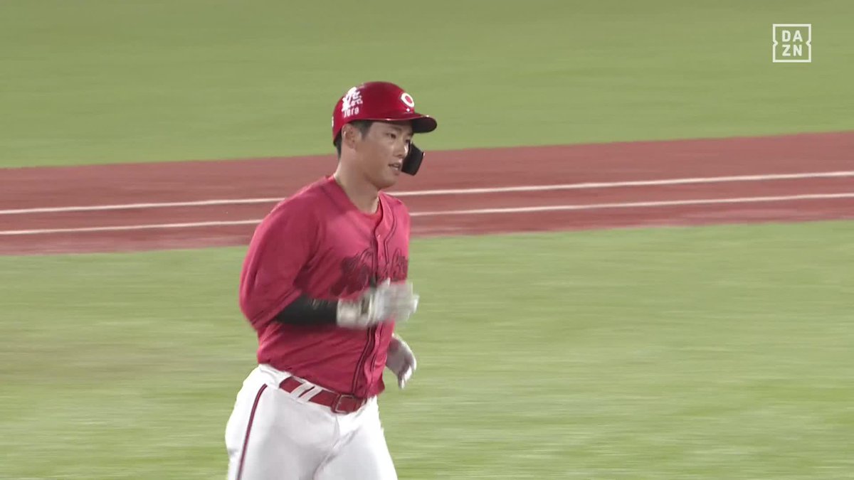 お待たせしました ライナーで一直線 中村奨成 今シーズン第1号ホームラン ⚾️ヤクルト×広島 #carp