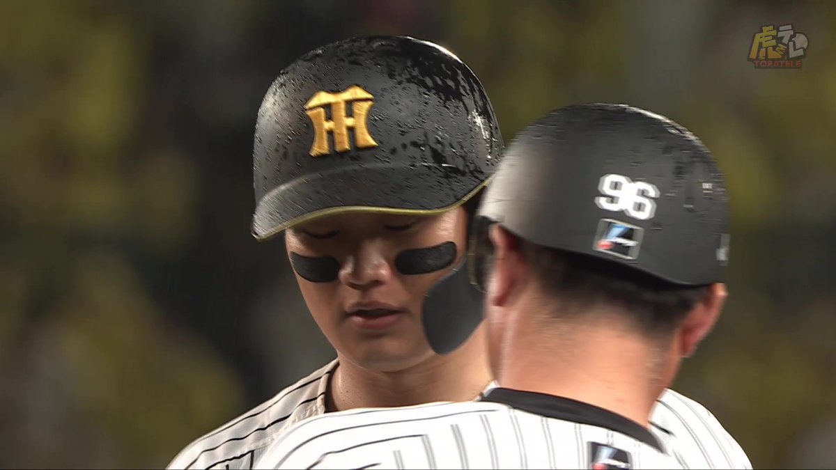 5回裏、森下選手がライト前タイムリーヒットを放ち試合を振り出しに戻す！