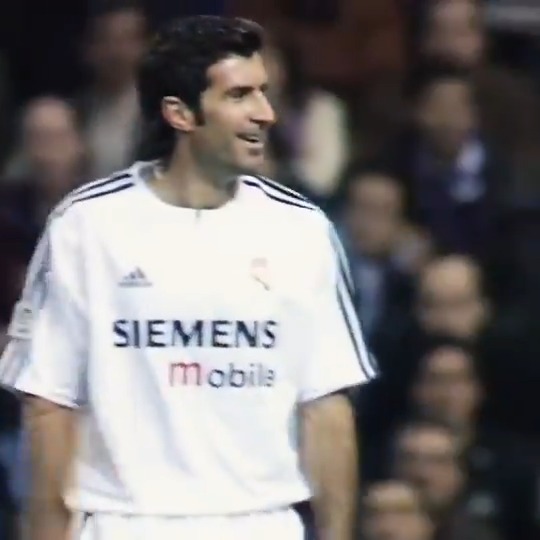 Luís Figo at his best 🇵🇹