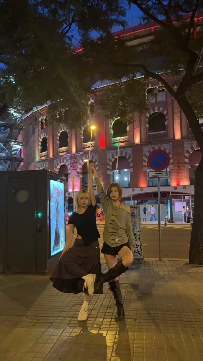 [🎥] 박진솔 in Barcelona #NMIXX #엔믹스 #릴리 #LILY #배이 #BAE
