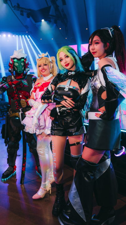 If BlizzCon felt like home, it’s because the Overwatch community felt like family 🫂 Thank you to everyone who showed up this weekend to celebrate the world of Overwatch at BlizzCon 2026.