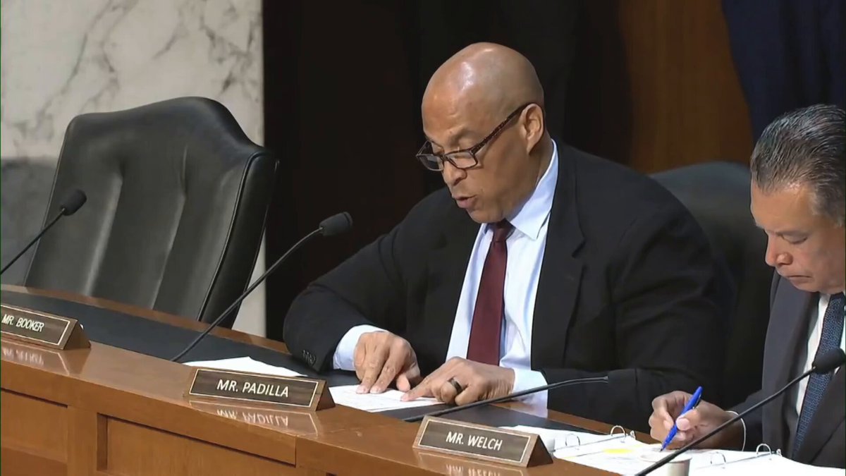 🚨 JUST IN: FBI Director Kash Patel RIPS insufferable Sen. Cory Booker (D) "Why are you talking about my LOVED ONES who are being THREATENED? You can treat it as whatever you want...STOP falsely attacking me and my loved ones! We have seen multiple people THREATEN OUR LIVES based on this line of attack, so I'm NOT gonna participate in it!" 💯 BOOKER: It's interesting he uses resources from the FBI in a way he's not willing to be transparent and open about! Booker is a freaking disgrace. The FBI is hitting RECORD LOWS in crime reductions and m*rder rates, child predators are being rounded up, and THIS is what he's focused on? FBI Director Kash Patel