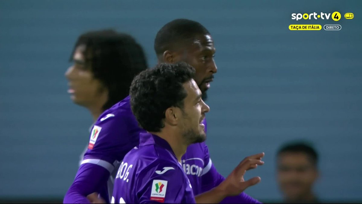 Pote marcou o primeiro golo pela Fiorentina.