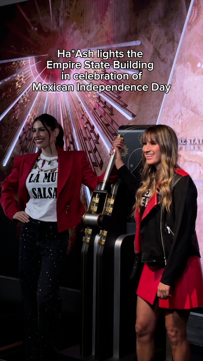 .@HaAshOficial visited the Empire State Building Observation Deck and flipped the switch in honor of Mexican Independence Day. We shine tonight in red, white, and green. 💡 See the lights live: 📱 Text CONNECT to 274-16 for real-time lighting alerts.
