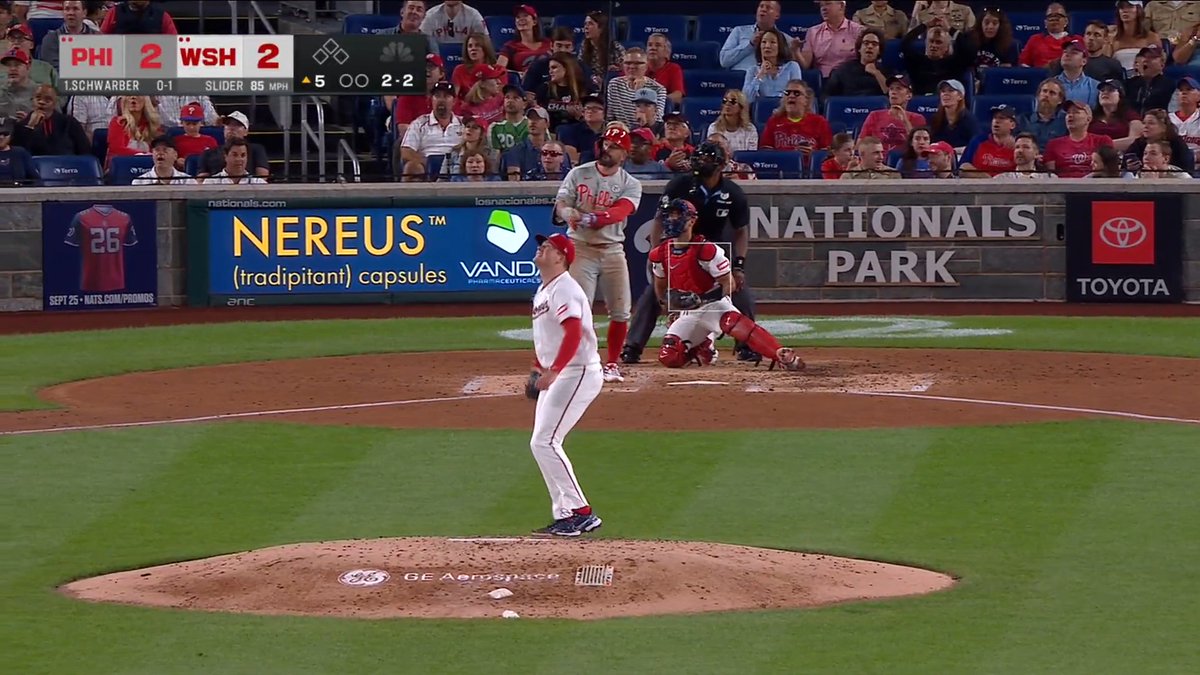 Kyle Schwarber's MLB-leading 45th home run!