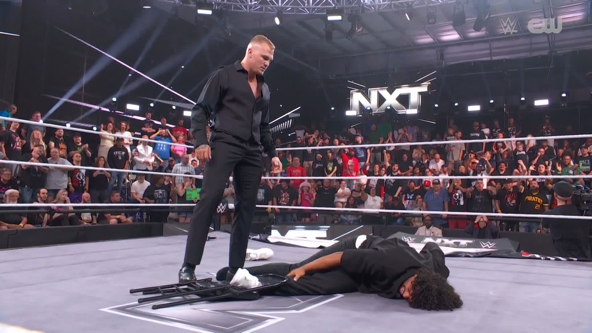 WHAT JUST HAPPENED?!?!? 🤯 A VICIOUS attack on Tavion Heights by Myles Borne!