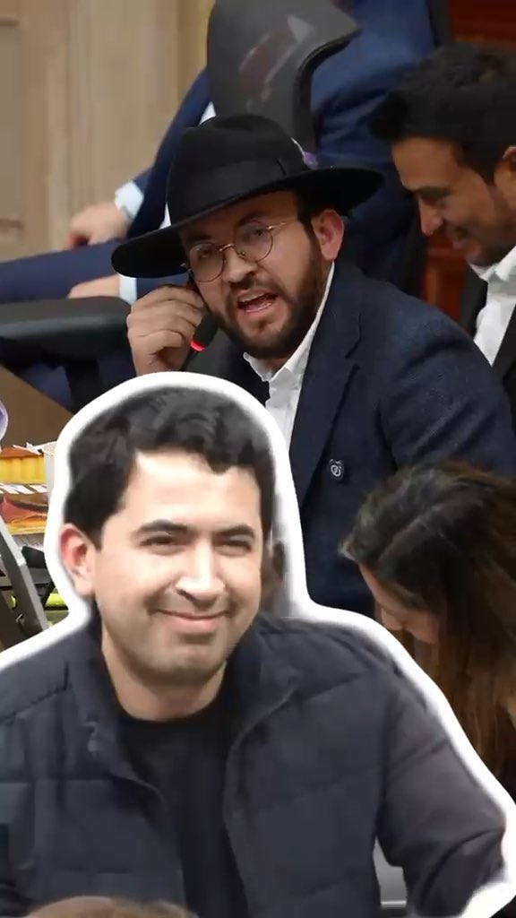 ¡Entonces Daniel Briceño empezó a “investigarme”! Aquí le digo cuáles investigaciones tengo. Estoy listo para el debate, ojalá sea serio. Si va con chismes y en modo “Barbarita”, también le responderemos. Y que no nos crea tontos: el señor presenta un derecho de petición con 123 preguntas, varias sobre mi gestión como alcalde, y pretende hacernos creer que eso es normal. Empezó la estrategia de la derecha colombiana para ver cómo me pueden atacar o acabar. Ya les hice la tarea: en mi página web, les dejo toda mi información.