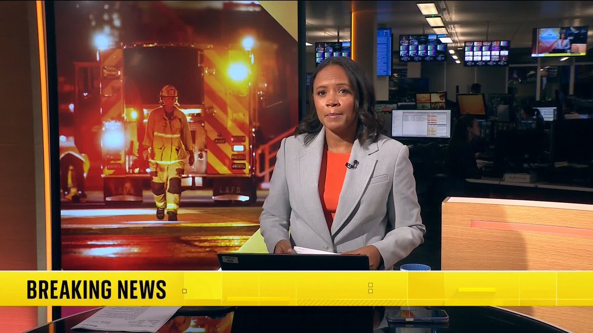 BREAKING: At least three people have been killed after a news helicopter crashed in Los Angeles near the scene of a fatal bus accident, officials have said 📺 Sky 501, Virgin 602, Freeview 233 and YouTube