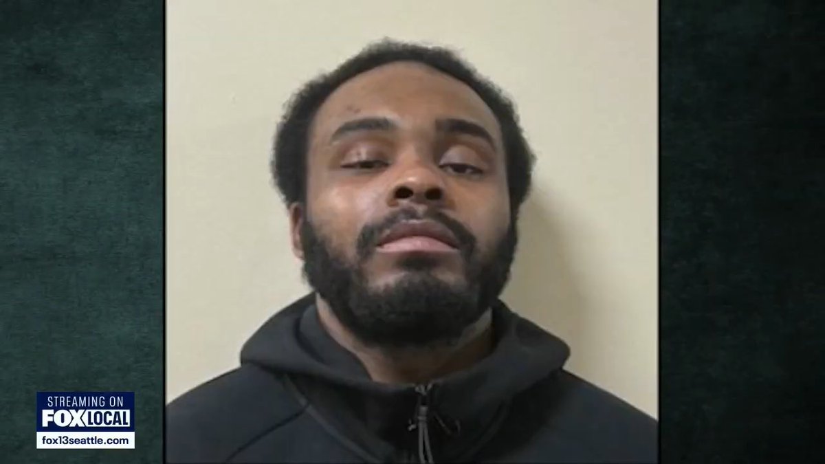 🚨 Convicted Seattle Mass Shooter Alrick Hollingsworth Arrested Again After New Shootings Alrick Hollingsworth, who shot 5 people at a Seattle bus stop in 2016, was released early from prison on Feb 12, 2026. Within months of his release, he was arrested again on Aug 7 in Bellevue with a loaded .45-caliber handgun. Even worse, police have now charged him with a separate June 16 shooting in Federal Way, where he allegedly shot a man in the neck near a crowd of children. He is currently being held on a $100,000 bail while prosecutors scramble to raise it to $500,000 before his next court date on Sept 28. The sentencing history of the case involves King County Superior Court Judge Averil Rothrock, who was appointed to the bench by Democratic Governor Jay Inslee. Judge Rothrockpreviously handed down a sentence for Hollingsworth that fell below the standard range.