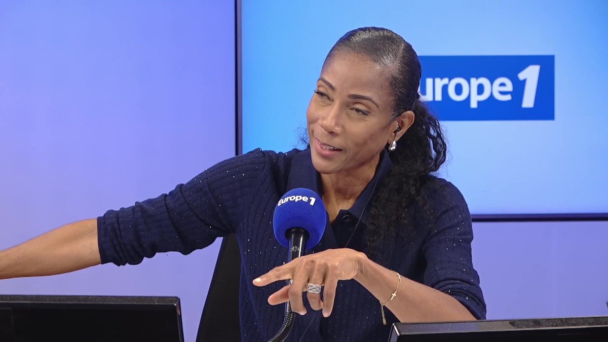 "Il faut reconstruire complètement l'école. Il faut que l'école forme nos enfants pour qu'ils soient complémentaires de l'intelligence artificielle" déclare Docteur Laurent Alexandre chirurgien dans #ChristineKellyEtVous #Europe1 Christine KELLY