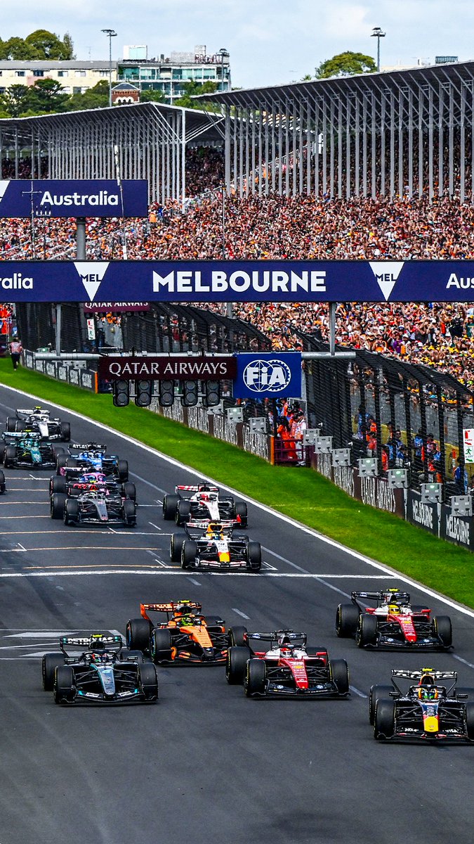 The announcement you've all been waiting for is finally here! 🤩 Melbourne is set to host Round 3 of the 2027 Formula 1® season from 1-4 April, 2027 🇦🇺 And for the first time ever, the F1® Sprint will make its debut at Albert Park next year 💨 Tickets are on sale SOON: 🌟 1 Oct: Membership Onsale 💳 2 Oct: Amex Presale 🎫 6 Oct: General Public Find ticket, membership and event info here: #AusGP #F1