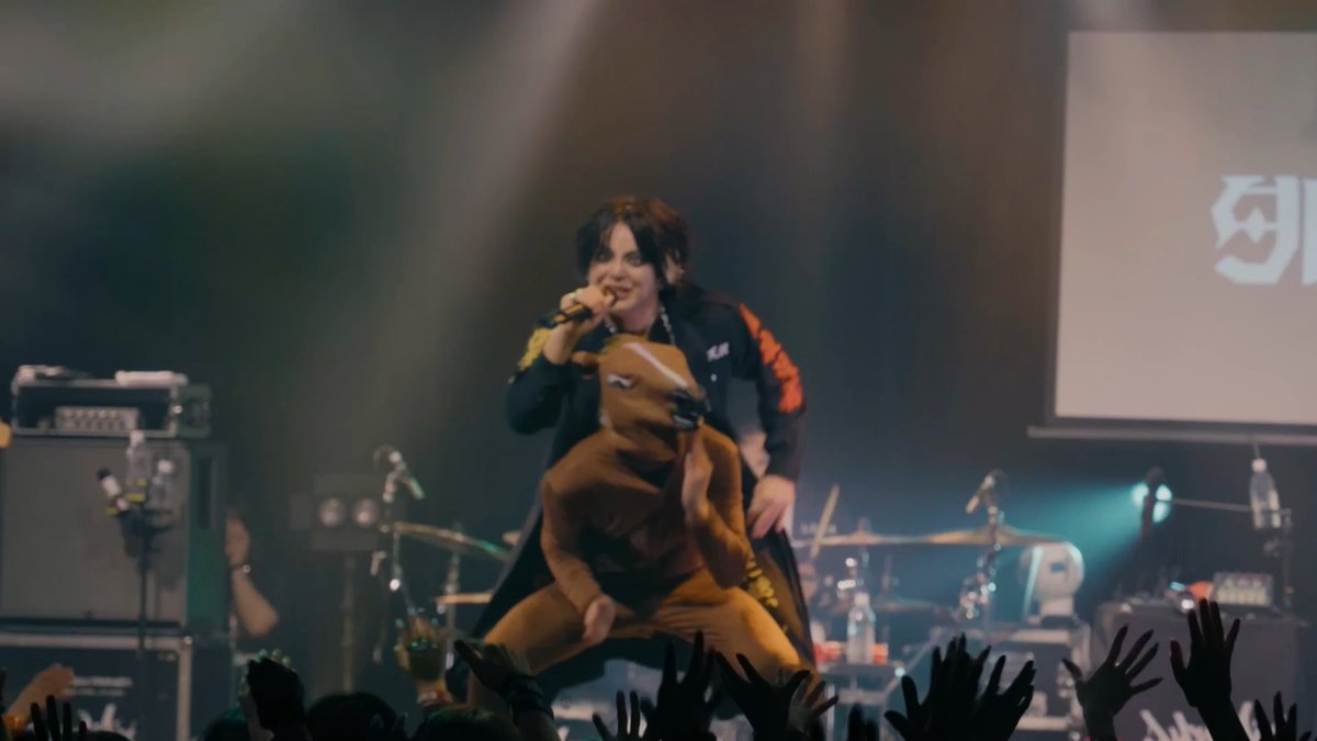 夕闇のライブは馬も出てきます