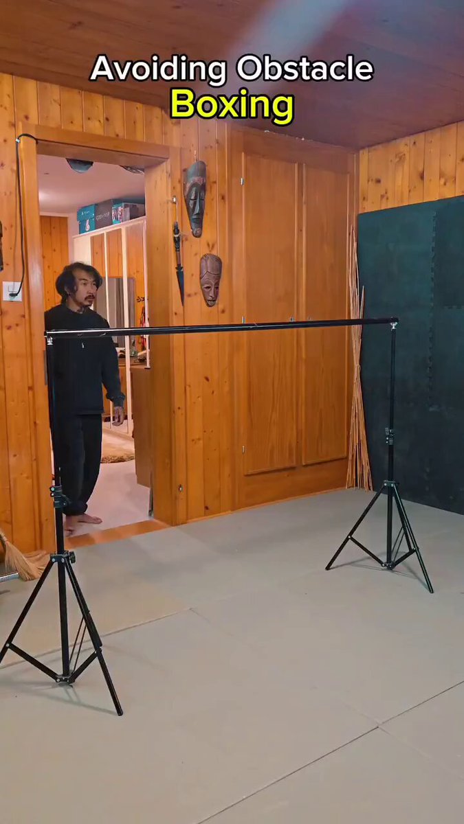 How different martial art styles avoid obstacles