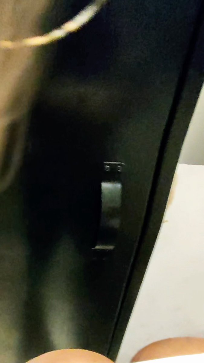 If that black door was a mirror… just imagine.