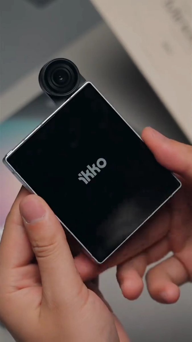The world's smallest phone. Ikko MindOne Pro. Isn't this neat? Sleek and so sharp. 🥵🤌🏻🔥 #tech