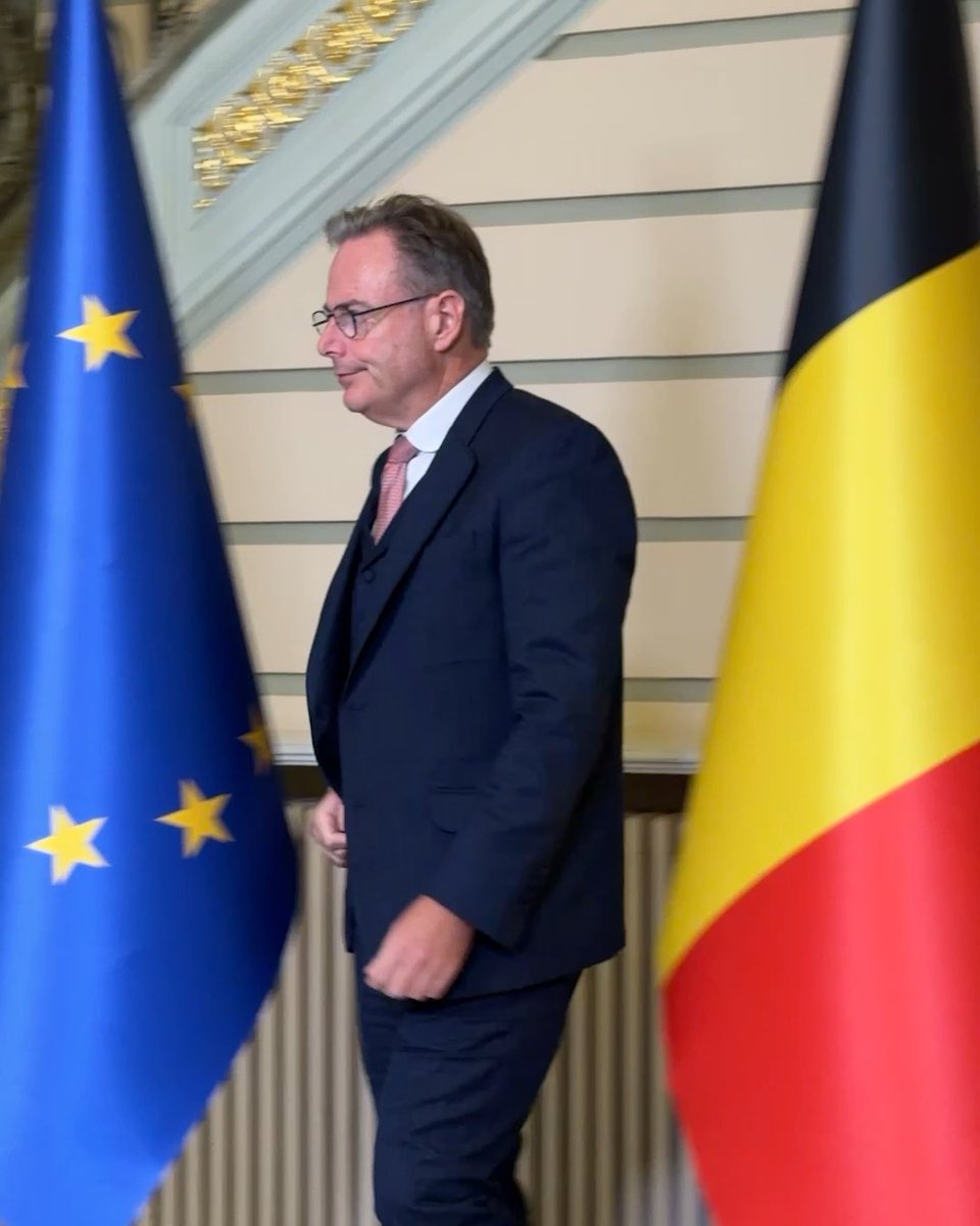 A great meeting with Bart De Wever here in Brussels, on my #TourdesCapitales. 🇧🇪 We fully agree on the need to accelerate the implementation of our “One Europe, One Market” agenda, to: cut red tape, increase investment, boost Europe’s industrial capacity, complete the single market and reduce our strategic dependencies. We are also aligned on the need to reach an agreement, by the end of the year, on a modernised long-term EU budget, fit for the future. We will continue the work on these issues – and other important topics, such as migration – at our October #EUCO. Fijn om u te zien / C'était un plaisir de vous voir / Schön, Sie zu sehen !