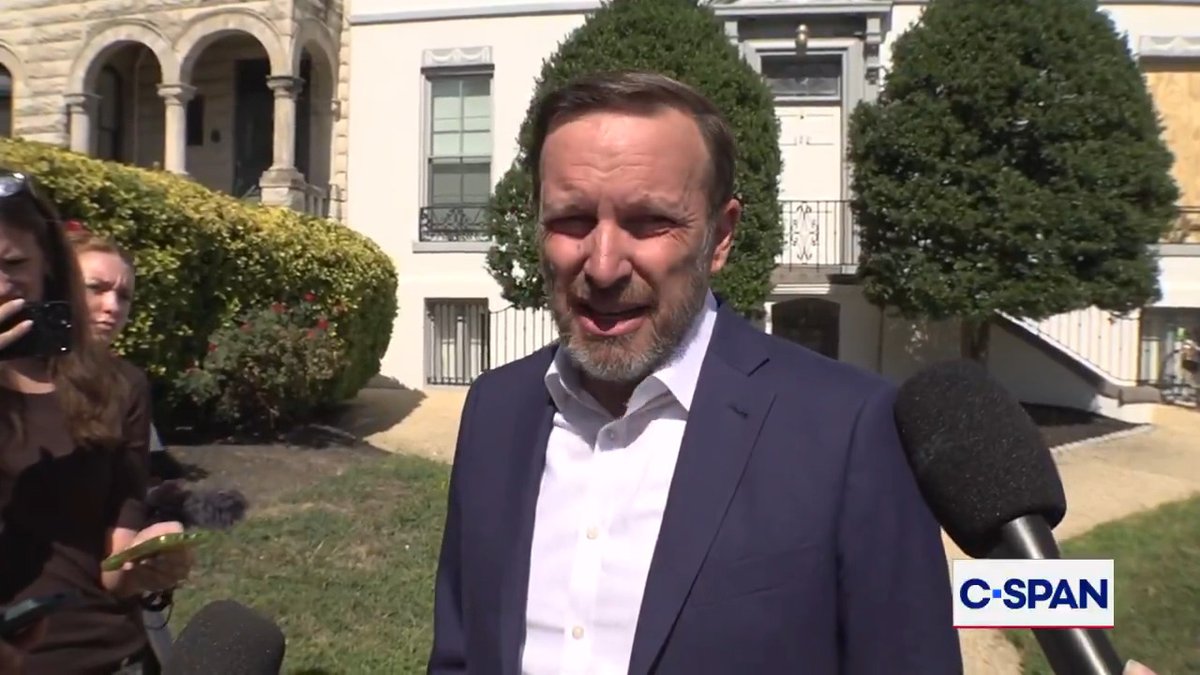 .Chris Murphy 🟧 after meeting w/ Abdul El-Sayed (D-MI): "We're going to win Michigan. Abdul is a really good candidate. Mike Rogers is a joke...Abdul sees this world as a fight between worker power and corporate power. Frankly we need more people like that in the U.S. Senate."