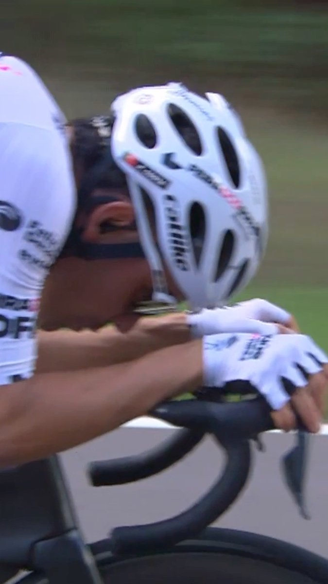 “This might be an issue” 👀 Fabio Costa and Malte Hellerup are warned by the commissaires about their position on the bars ❌
