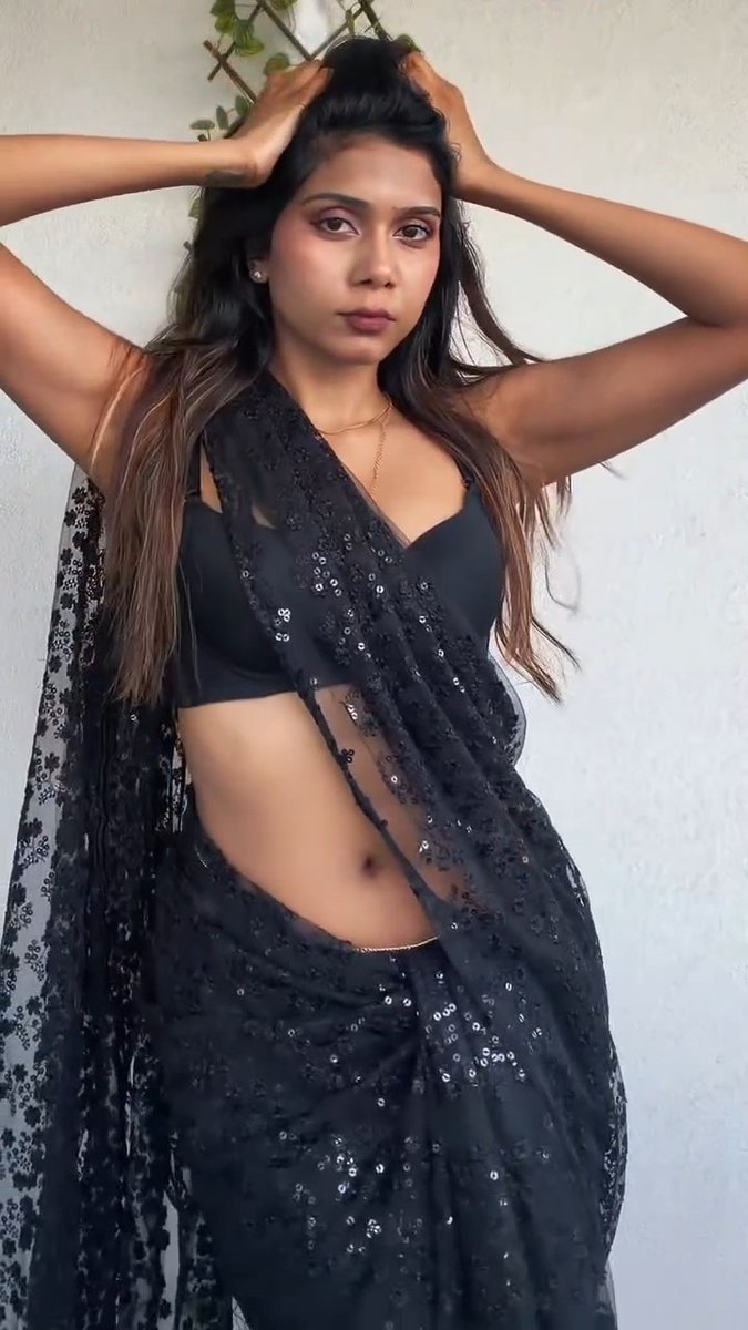 Just wow her thoppul and body