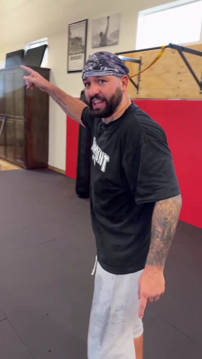 🚨🏠JOSH HOKIT SHOWS OFF HIS $10M VILLA & HOME GYM 😳🔥 🗣️“I’m the Incredible Hok, but at the end of the day, we’re all the Incredible Hok.” 🗣️“Under a year in the UFC and I have a gym in my house. Shoutout to FRE nicotine pouches.” 🎥 Via: The Incredible Hok