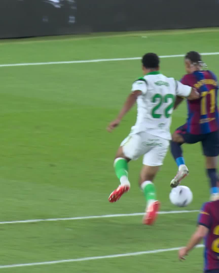 Raphinha draws the foul inside the box and converts from the spot for his seventh LALIGA goal ๐ฏ