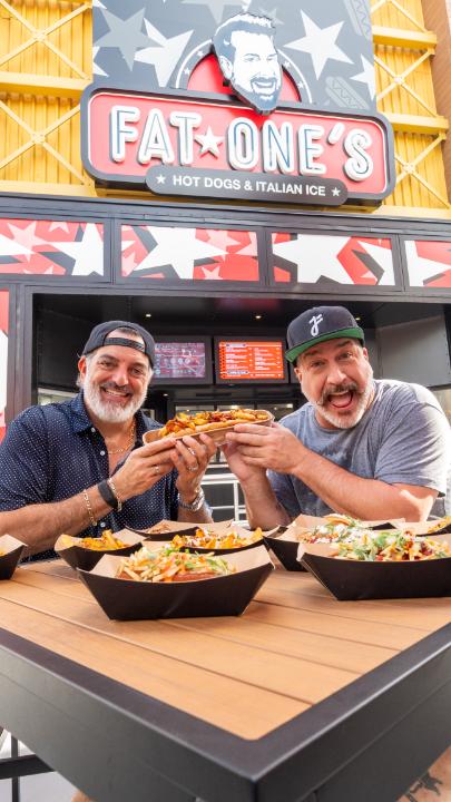 Hot dogs + Italian Ice = Your next foodie adventure. From Joey Fatone and his manager Joe Mulvihill, Fat One’s brings even more flavor to Universal CityWalk. Indulge in 100% beef hot dogs piled high with creative toppings, and authentic Italian ice – opening September 19!