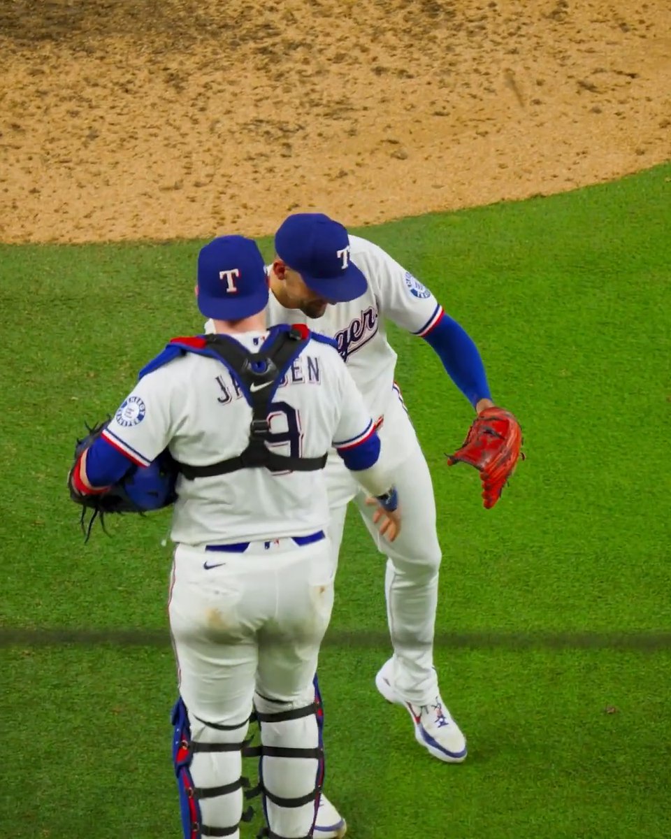 4 scoreless out of the pen? Whatever it takes to help the team. #AllForTX