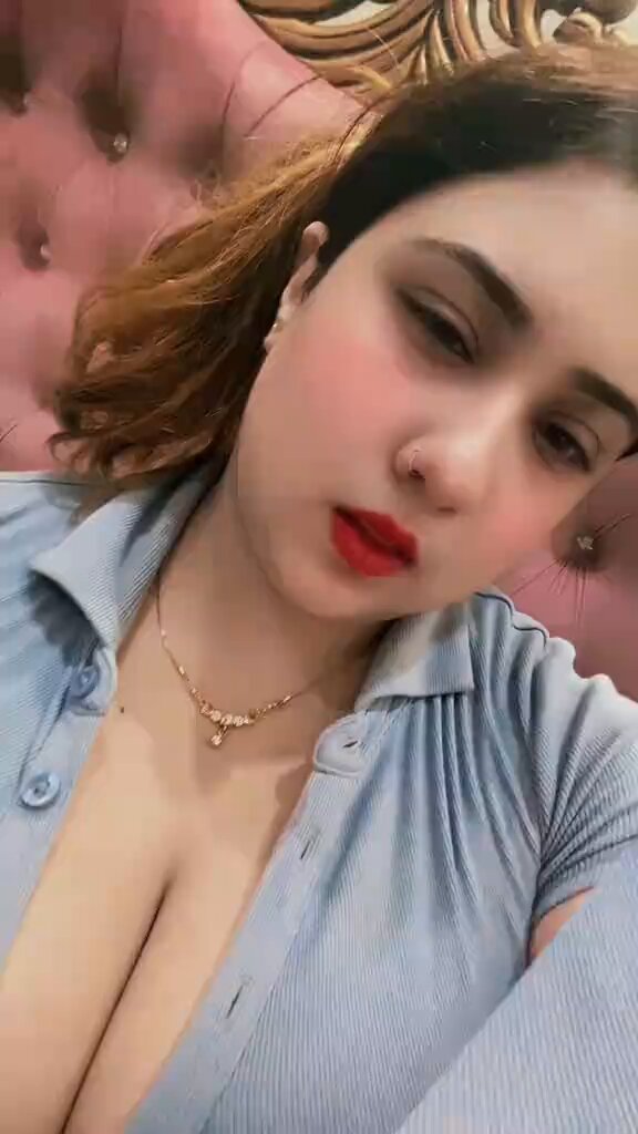 کیا چیز مانگ رہی ہے یہ گاڑی😛🤪