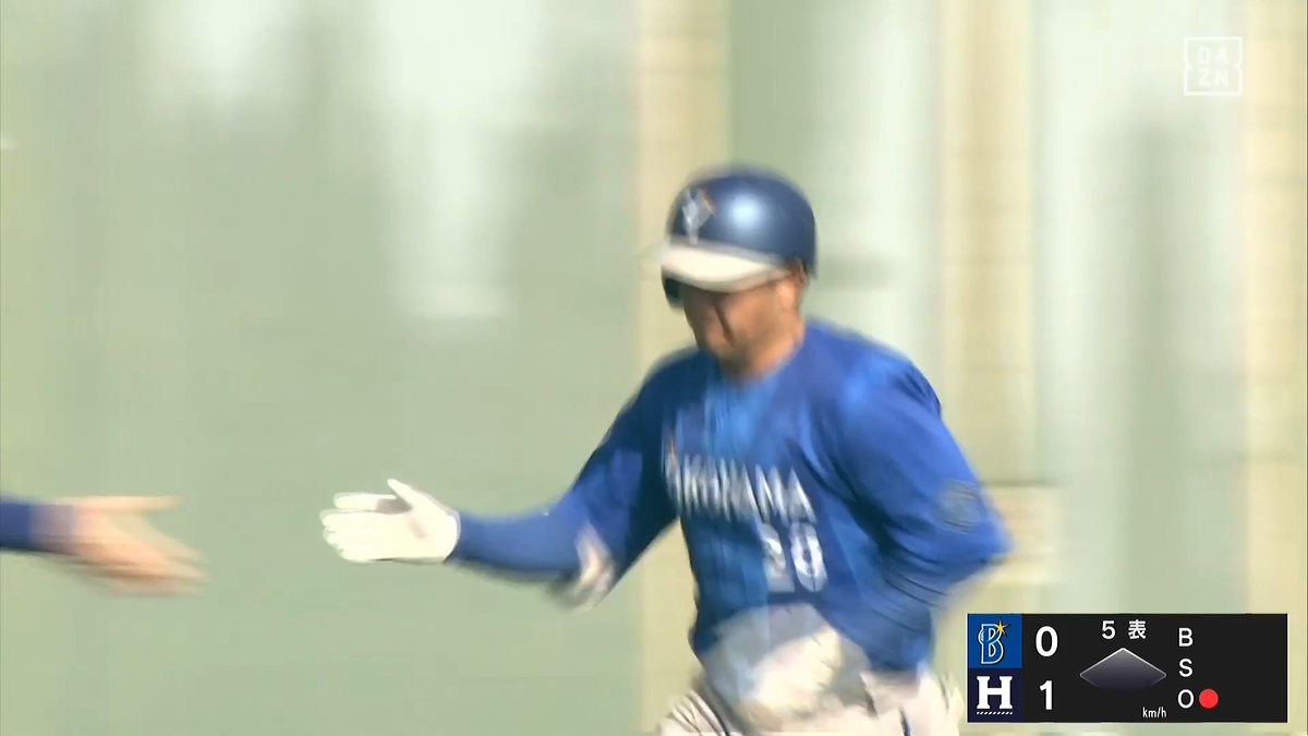 外野は追わず 芝生席に突き刺さった 勝又温史 ファーム第1号ホームラン ⚾️ハヤテ×DeNA（ファーム） #イージースポーツ #baystars #だったらDAZN