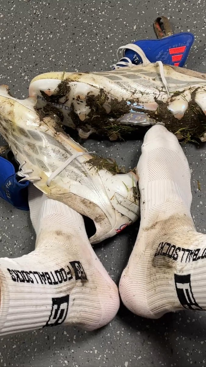 Guys, I need new grip socks again. Use my Throne link in my bio or message me directly. Go ahead and lose some money๐๐ฅ
