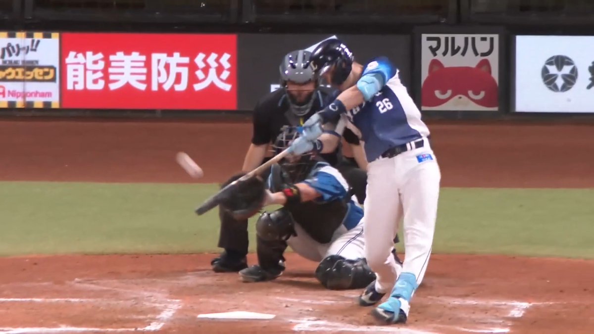 逆方向へ力強い打球が伸びて行く!🔥🔥 一振りで試合を振り出しに戻す!💪 埼玉西武 ネビン 選手の今シーズン第21号2ランホームランで同点に追いつく!🌈