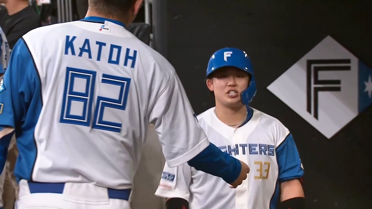 一進一退の攻防！🔥🔥 女房役の一振り！💪👏 北海道日本ハム 進藤勇也 選手の今シーズン第7号ソロホームランで勝ち越しに成功！🌈