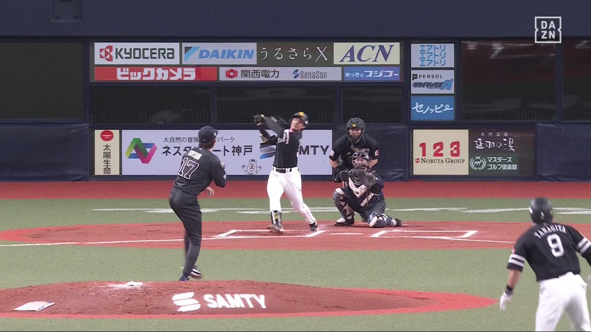 頂点に向けて 柳町達 フェンス直撃の一打！ ホークス同点に追いつく！ なおも無死一二塁！ ⚾️オリックス×ソフトバンク #sbhawks #だったらDAZN